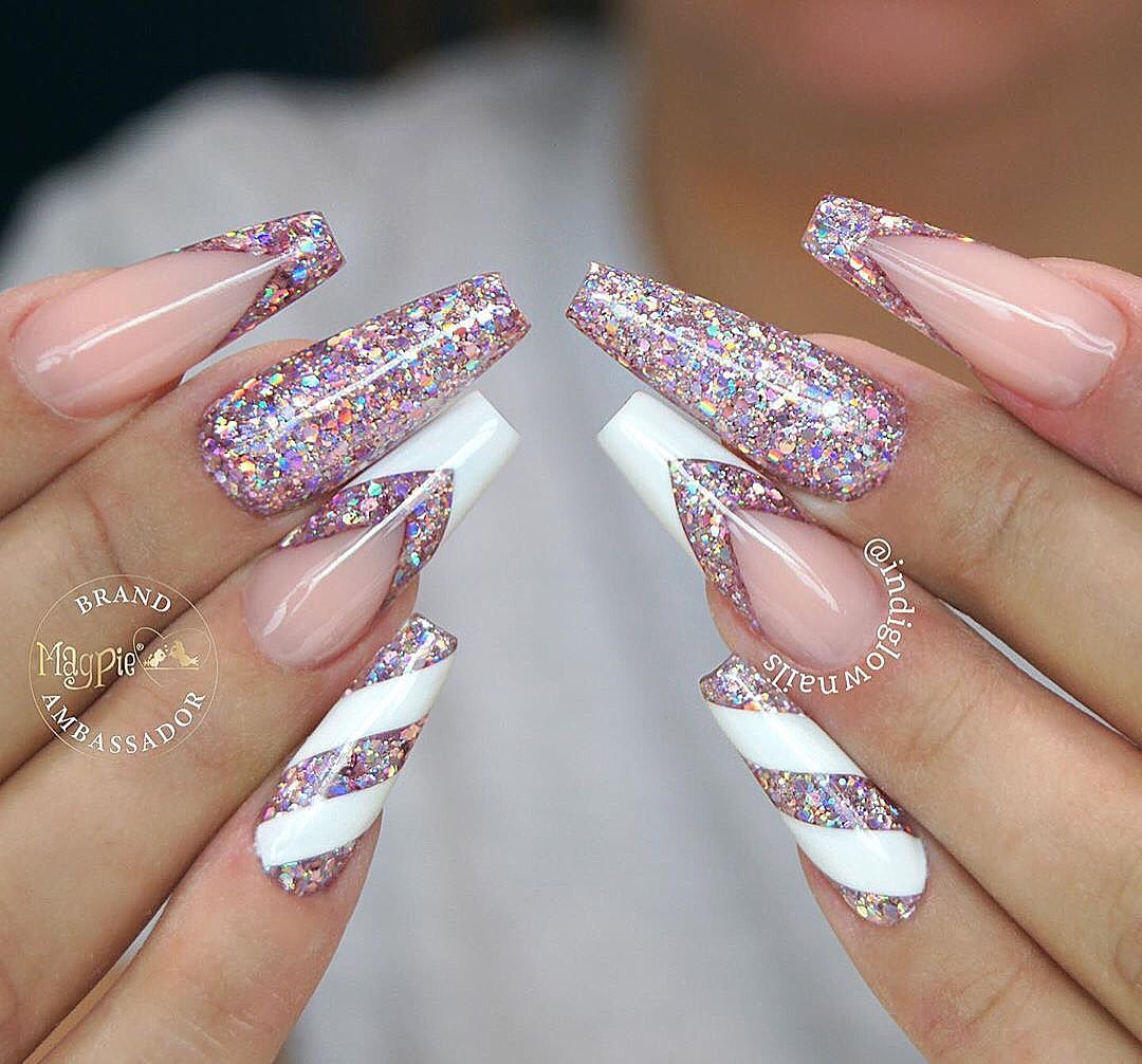 Beautiful french nails set!! Nail Artist @indiglownails